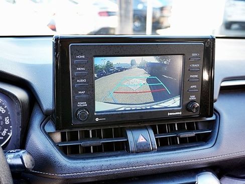 Used 2021 Toyota RAV4 XLE image 26