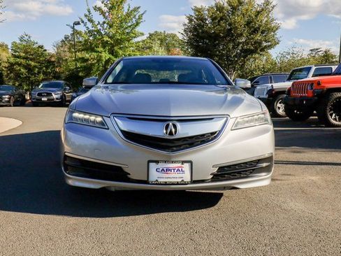 Used 2017 Acura TLX w/ Technology Package image 2