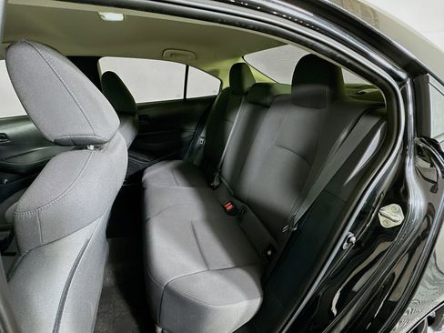 Used 2022 Toyota Corolla LE image 24