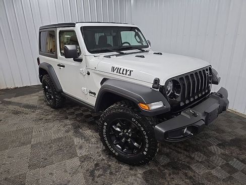 Used 2022 Jeep Wrangler Willys image 7