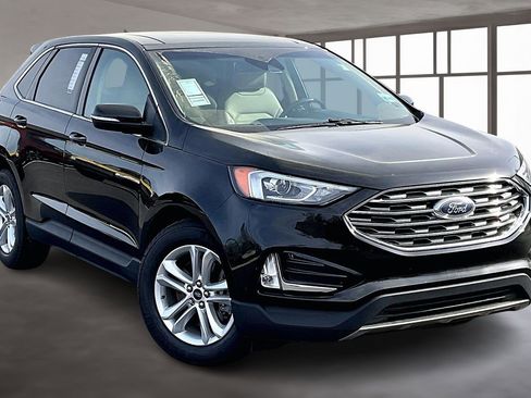 Used 2020 Ford Edge SEL w/ Cold Weather Package image 1