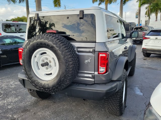 Used 2024 Ford Bronco Heritage Edition AWD/4WD image 3