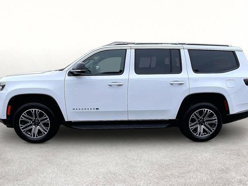 Used 2025 Jeep Wagoneer 4WD image 46