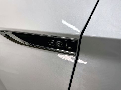 Used 2023 Volkswagen Jetta SEL image 33