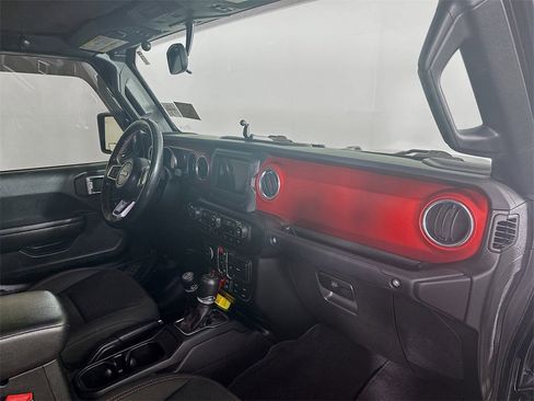 Used 2020 Jeep Gladiator Rubicon w/ LED Lighting Group image 32