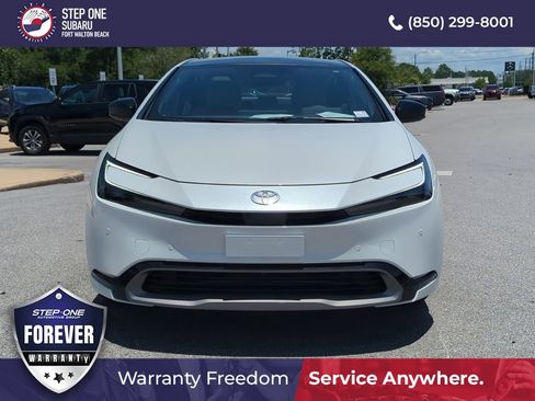 Used 2024 Toyota Prius Limited w/ Limited Premium Package FWD image 10