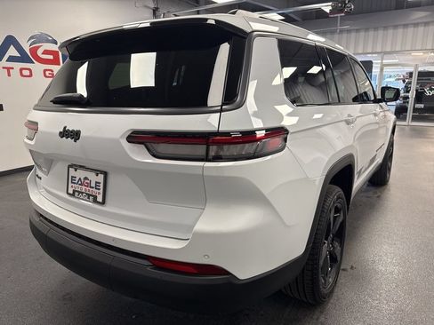 New 2026 Jeep Grand Cherokee L Limited w/ Limited Altitude Package AWD/4WD image 11