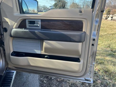 Used 2013 Ford F150 Lariat w/ Lariat Chrome Pkg image 26