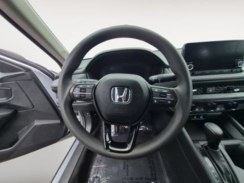 Used 2025 Honda Accord SE image 12