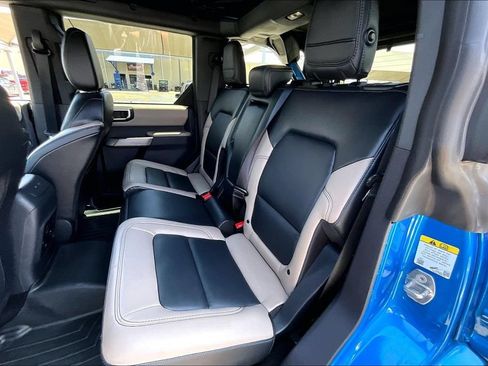 Used 2023 Ford Bronco Wildtrak AWD/4WD image 37