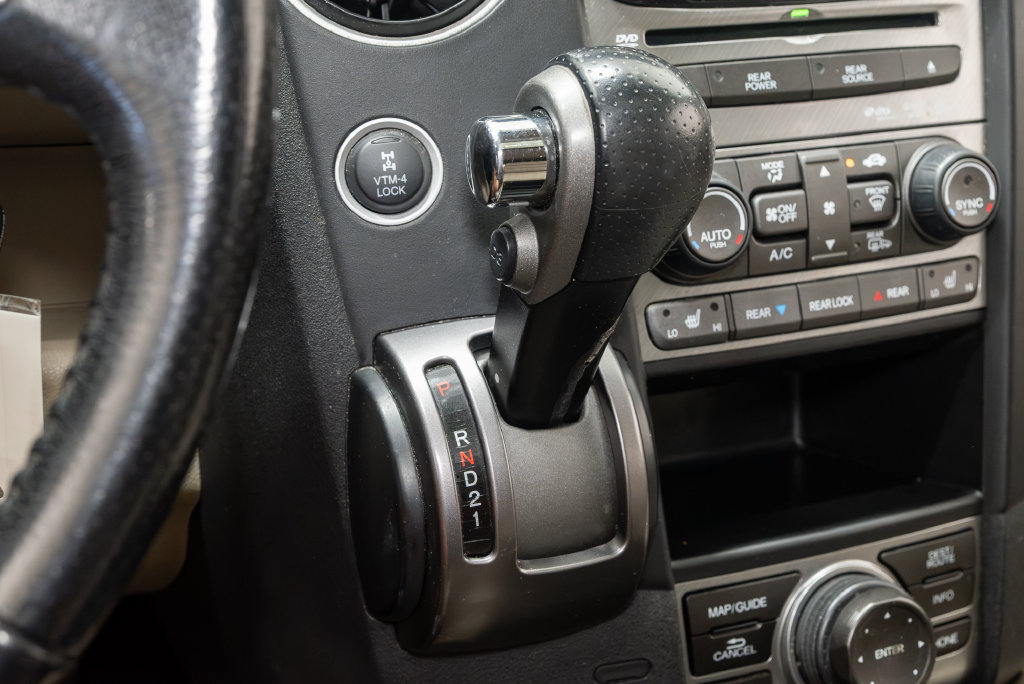 Used 2014 Honda Pilot Touring image 26