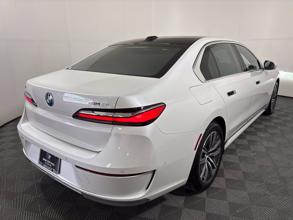 Certified 2024 BMW i7 eDrive50 RWD image 5