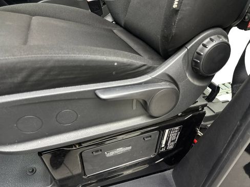 Used 2024 Mercedes-Benz Sprinter 2500 image 28