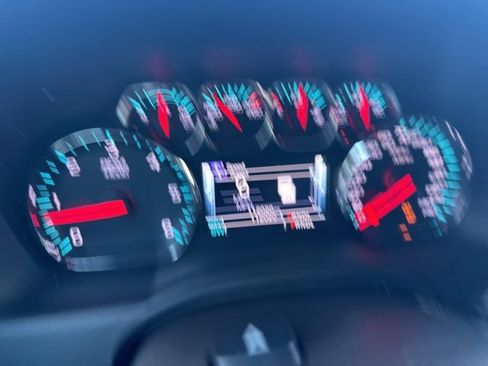 Used 2018 Chevrolet Tahoe LT image 12