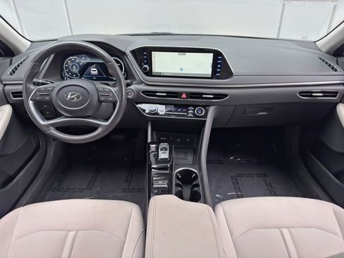 Used 2023 Hyundai Sonata SEL w/ Convenience Package FWD image 12
