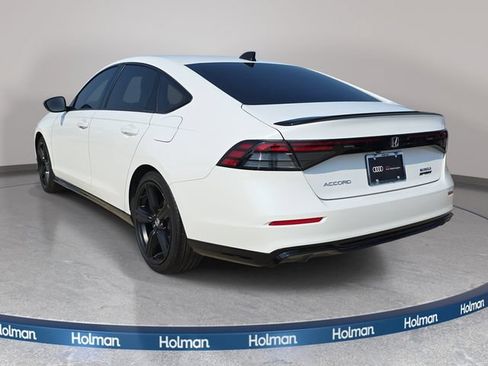 Used 2025 Honda Accord Sport image 8