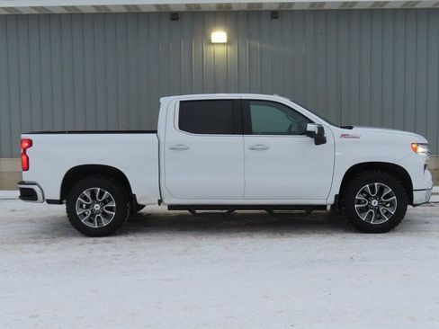 Used 2023 Chevrolet Silverado 1500 LTZ w/ Technology Package AWD/4WD image 2