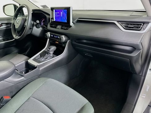 Certified 2025 Toyota RAV4 XLE FWD image 27