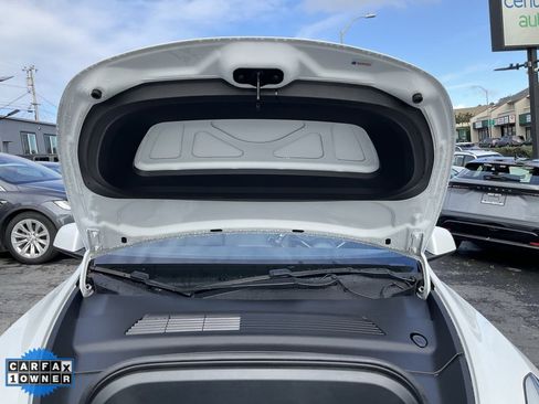 Used 2020 Tesla Model Y Long Range image 13