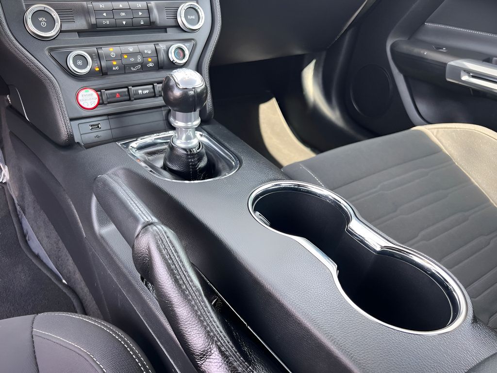 Used 2017 Ford Mustang GT w/ Black Accent Package RWD image 42
