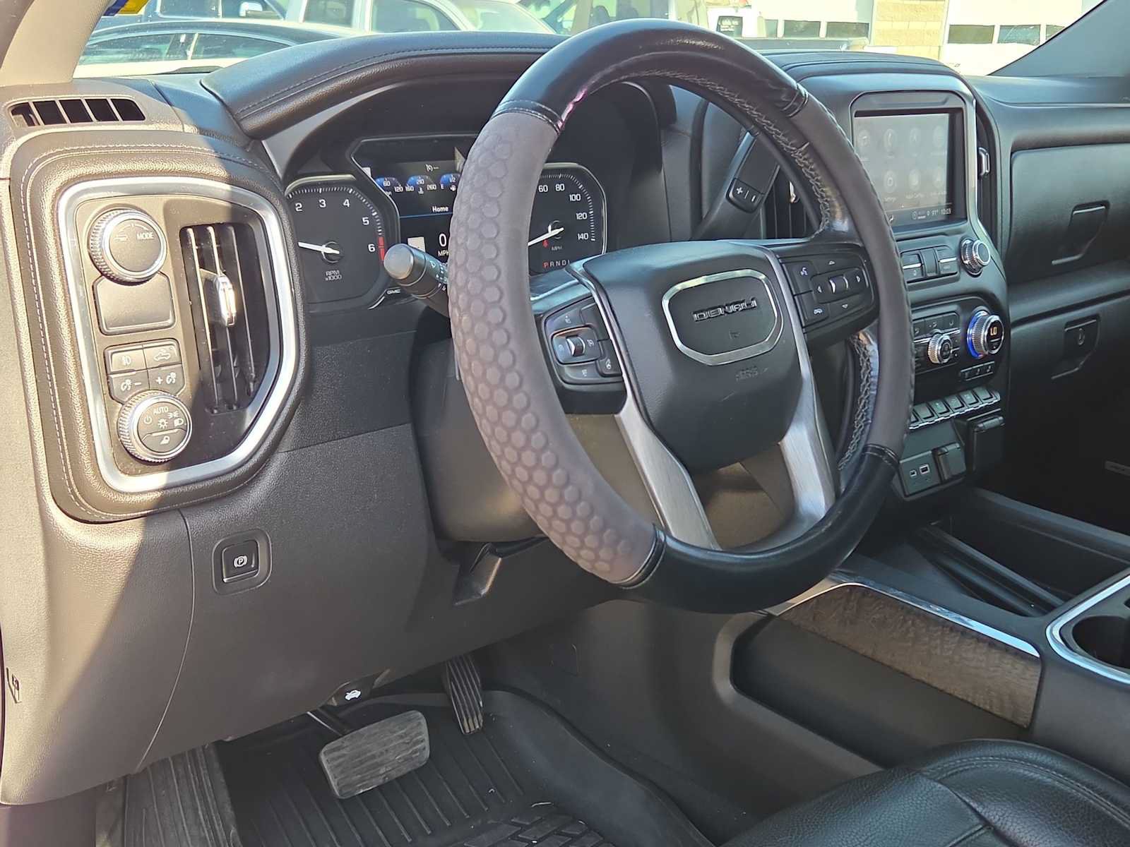Used 2021 GMC Sierra 1500 Denali RWD image 10