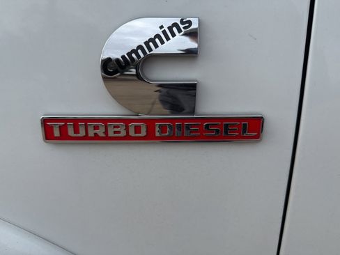 Used 2022 RAM 2500 Limited w/ Towing Technology Group image 14