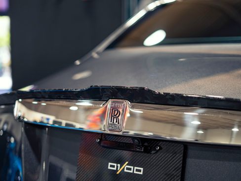 Used 2018 Rolls-Royce Phantom Sedan RWD image 48
