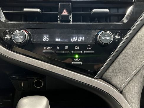 Used 2024 Toyota Camry SE image 36