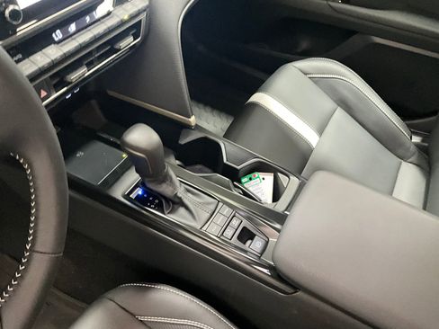 Used 2026 Toyota Camry SE FWD image 17