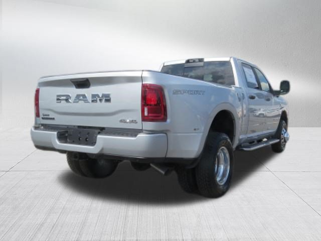 New 2026 RAM 3500 Big Horn AWD/4WD image 4