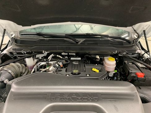 Used 2026 RAM 2500 Laramie AWD/4WD image 29