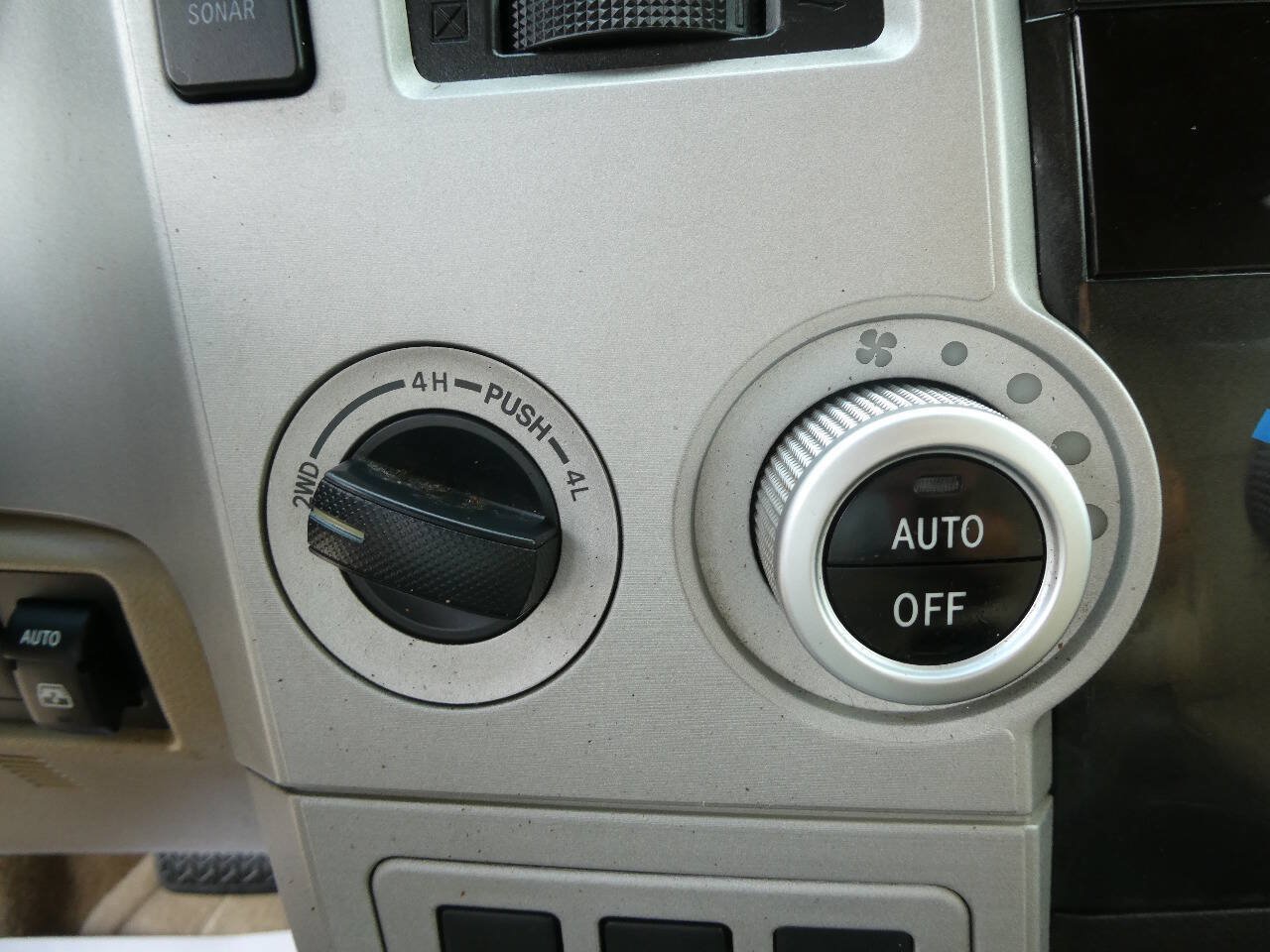 Used 2008 Toyota Sequoia Limited AWD/4WD image 21