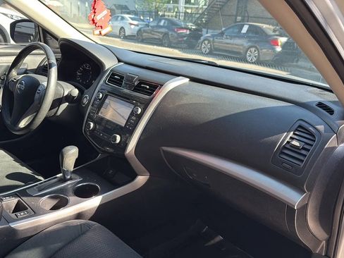 Used 2015 Nissan Altima 2.5 SV w/ Convenience Package FWD image 21