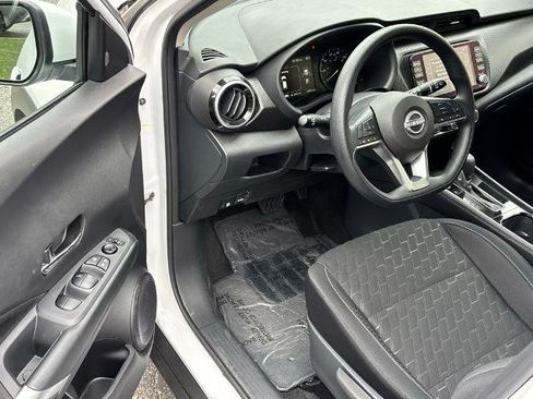 Certified 2024 Nissan Kicks SV FWD image 12