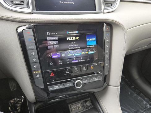 Certified 2025 INFINITI QX50 Luxe image 25