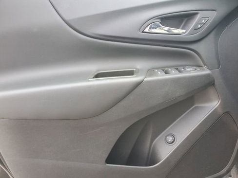 Certified 2023 Chevrolet Equinox LT FWD image 17