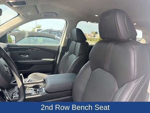 Used 2025 Honda Pilot EX-L image 9