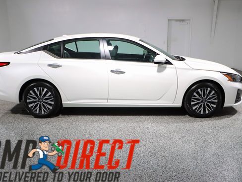 Used 2023 Nissan Altima 2.5 SV image 6