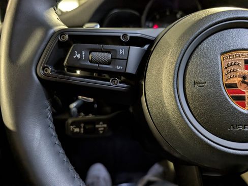 Certified 2026 Porsche Macan image 23