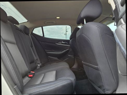 Used 2016 Nissan Maxima 3.5 S FWD image 21