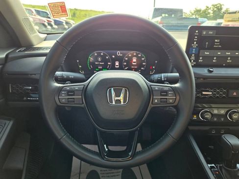 Used 2026 Honda Accord EX-L image 18