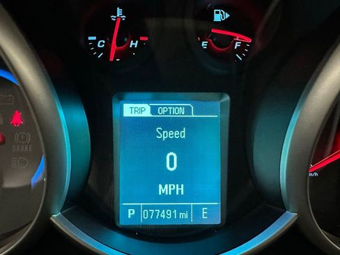 Used 2015 Chevrolet Cruze LT FWD image 24