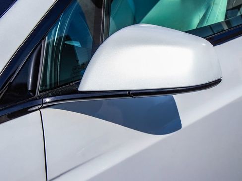 Used 2022 Tesla Model X AWD/4WD image 46