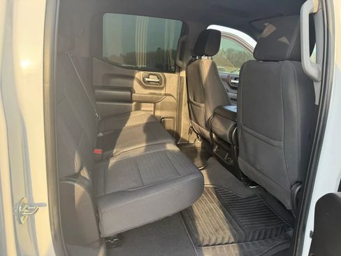 Used 2022 Chevrolet Silverado 1500 Custom Trail Boss AWD/4WD image 14