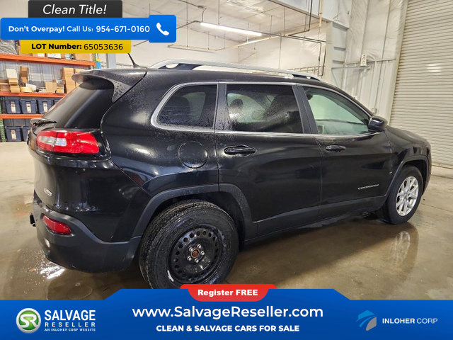 Used 2015 Jeep Cherokee Latitude w/ Cold Weather Group AWD/4WD image 4