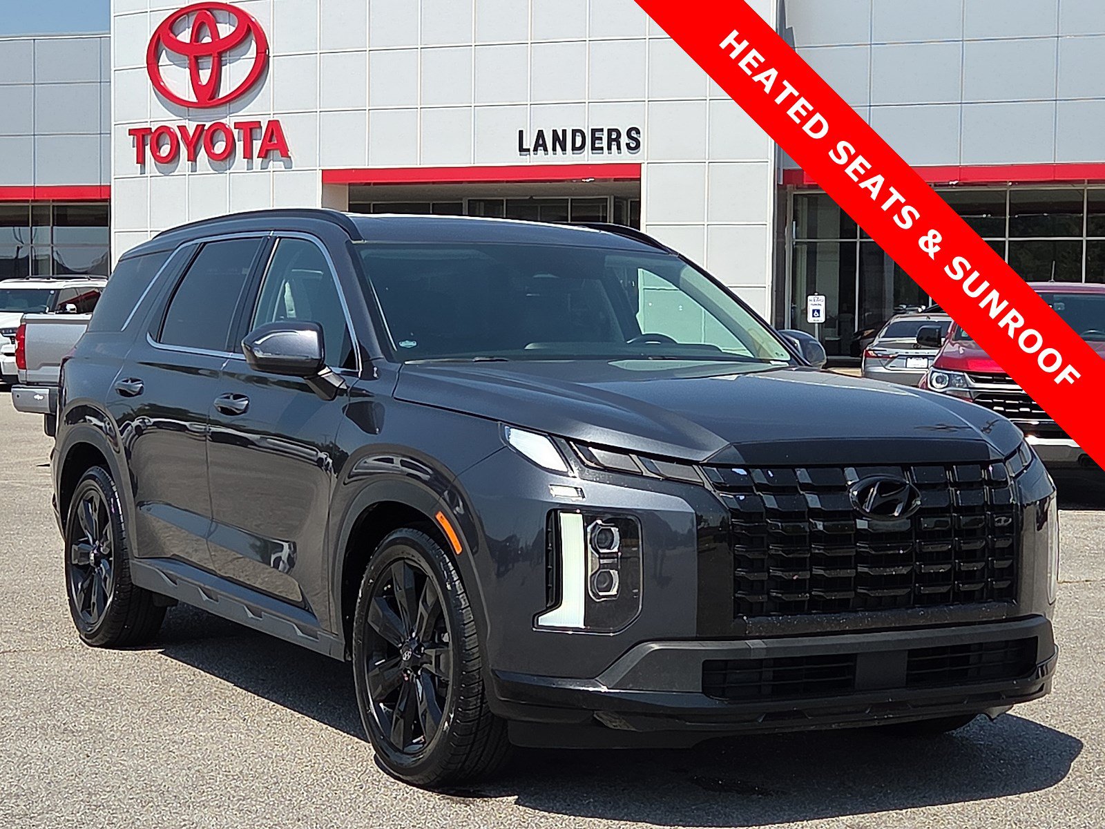 Used 2024 Hyundai Palisade XRT FWD image 1