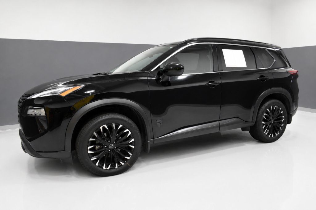 Certified 2026 Nissan Rogue Dark Armor AWD/4WD image 2