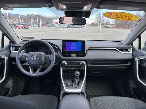Used 2023 Toyota RAV4 XLE w/ Convenience Package image 23