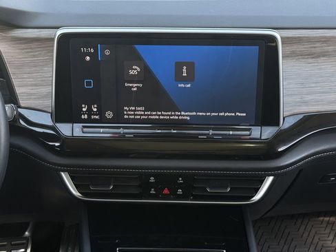 Used 2025 Volkswagen Atlas SEL Premium R-Line AWD/4WD image 19
