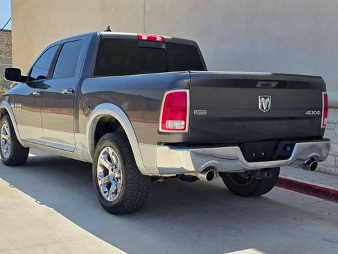 Used 2016 RAM 1500 Laramie w/ Convenience Group AWD/4WD image 6